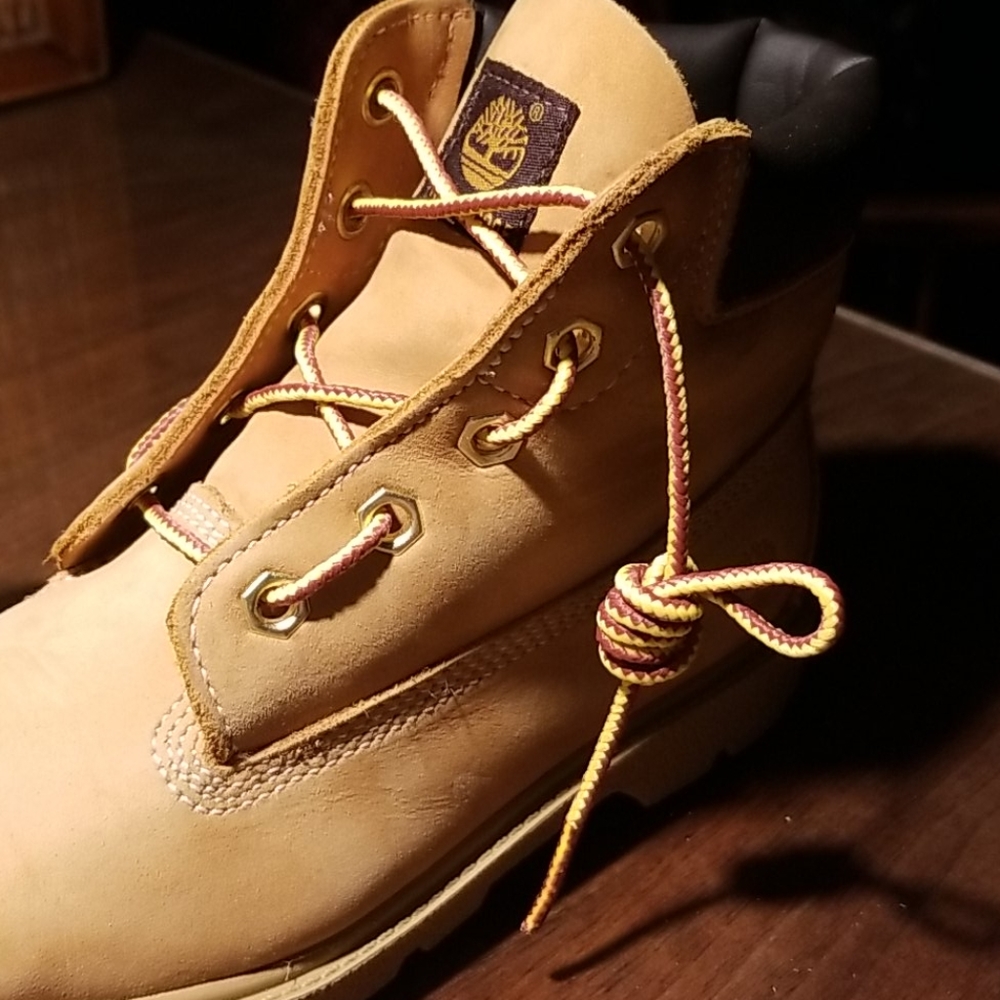 Kids Size 12 Timberland Boots w/ Dry Cleaning Kit - Picture 8 of 9